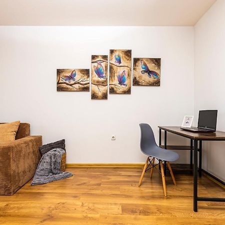 The Walnut 2Bd Apartment Plowdiw Exterior foto